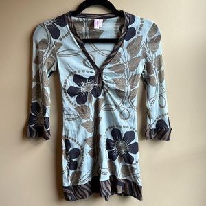 NWOT Sweet Pea floral blouse